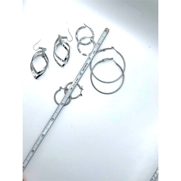 5 Pairs Silver Hoop Earrings - Various Sizes - WOW. Deal. Sale. Pierced - Picture 3 of 3